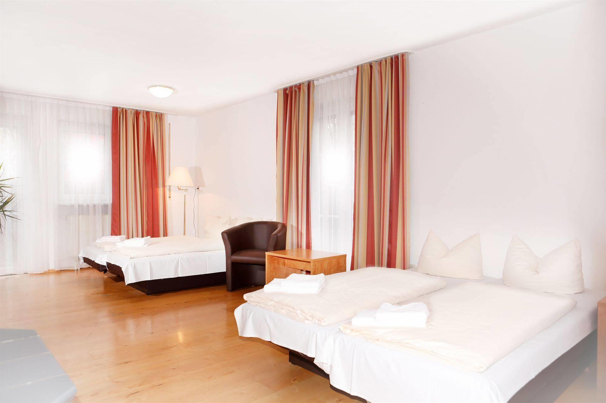 Hotelpension Zum Gockl 3*